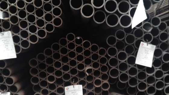 Negro de ERW Q195 Q235B soldado con autógena alrededor de la tubería de acero para las tuberías de acero suaves del carbono del tubo de los muebles