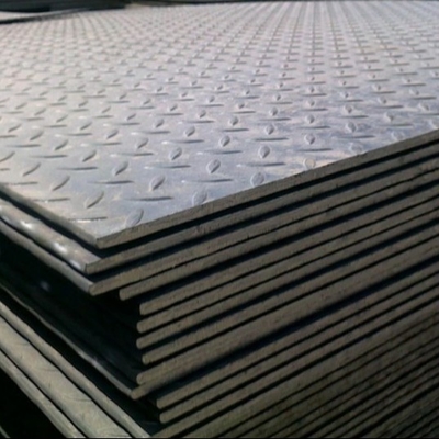 Plaka de acero al carbono ASTM A36 laminada en caliente Plaka de acero suave a cuadros 8*1500*6000MM