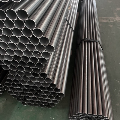 Diámetro 45 mm x espesor 2,0 mm x 3050 mm T Material 1,4510 17% Cr (AISI 439) Tubo soldado de acero inoxidable