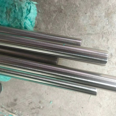 Las barras redondas de acero inoxidable brillante pulida