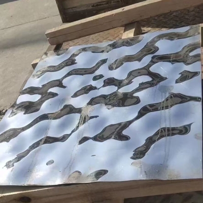 201 304 Hoja ondulada de agua Metal de plata con efecto de agua Tamaño 1220 X 3000 mm