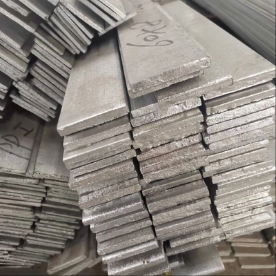 Barras planas de acero galvanizado sumergido en caliente S235JR ASTM A36 SS400 Barras planas suaves 30 * 3 * 6000MM