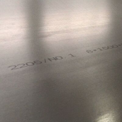 La placa a dos caras del acero 2205 del duplex de la placa de acero del estruendo 1,4462 duplica 2205 propiedades de acero inoxidables