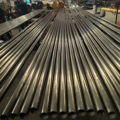 ASTM A269 TP304 AISI304 Tubo soldado de acero inoxidable utilizado para barandillar escaleras de manija superficie brillante