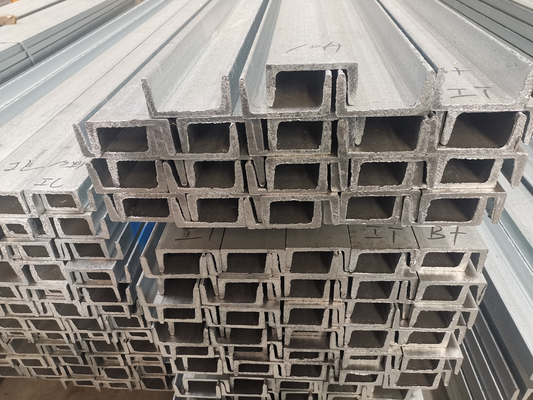 Canal de acero galvanizado laminado en caliente Q235b Q345b del puntal de los 9m