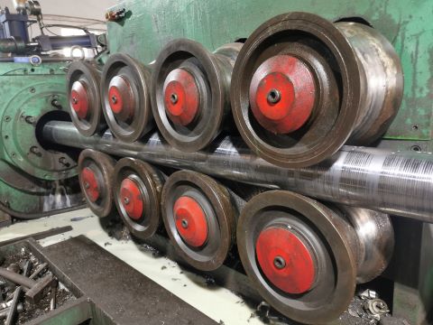 34CrNiMo6 Steel Peeling 34CrNiMo6+QT estructura de aleación barra de acero rodado OD 55mm 6M longitud 5